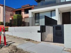 50x10 fence and gate in dulux protexture black